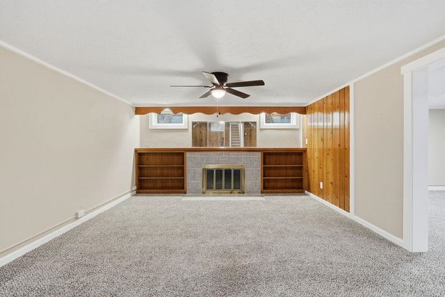 327 E Lacrosse Ave, Spokane, WA 99207