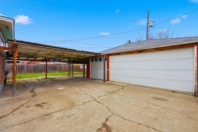 327 E Lacrosse Ave, Spokane, WA 99207