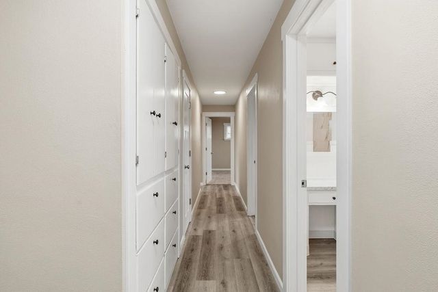 327 E Lacrosse Ave, Spokane, WA 99207