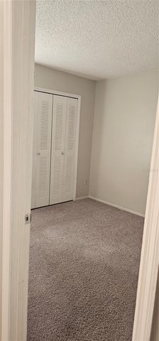 805 VICTORIA BOULEVARD, Kissimmee, FL 34741