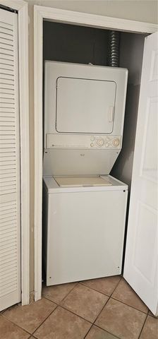 805 VICTORIA BOULEVARD, Kissimmee, FL 34741