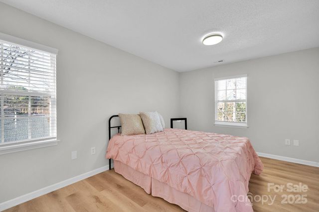 7713 Red Robin Trail, Denver, NC 28037