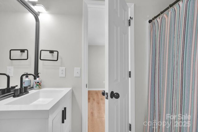 7713 Red Robin Trail, Denver, NC 28037