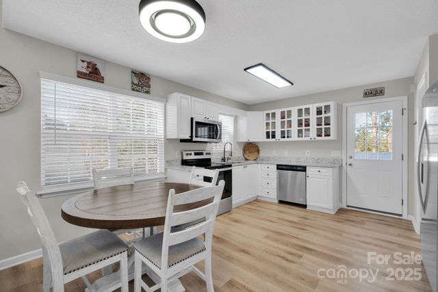 7713 Red Robin Trail, Denver, NC 28037