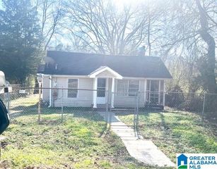 249 2ND AVENUE E, Bessemer, AL 35020
