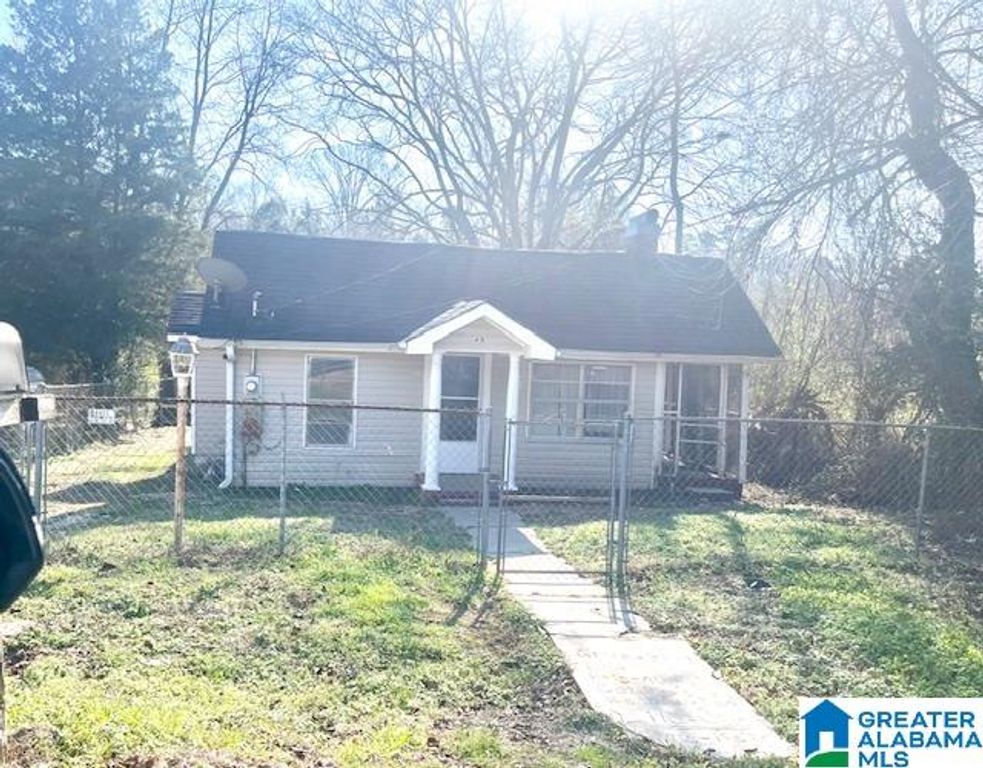 249 2ND AVENUE E, Bessemer, AL 35020