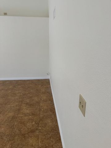 5701 W Jupiter Way, Chandler, AZ 85226