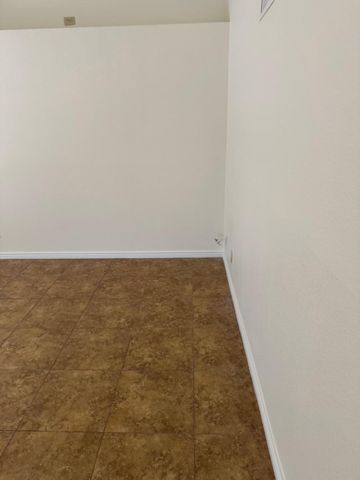 5701 W Jupiter Way, Chandler, AZ 85226