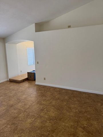 5701 W Jupiter Way, Chandler, AZ 85226