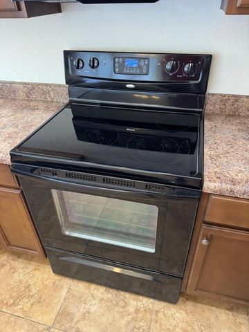 5701 W Jupiter Way, Chandler, AZ 85226