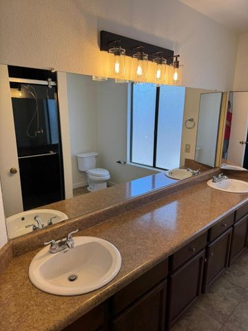 5701 W Jupiter Way, Chandler, AZ 85226