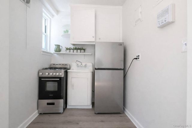 30-11 Parsons Boulevard 2T, Flushing, NY 11354