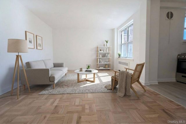 30-11 Parsons Boulevard 2T, Flushing, NY 11354