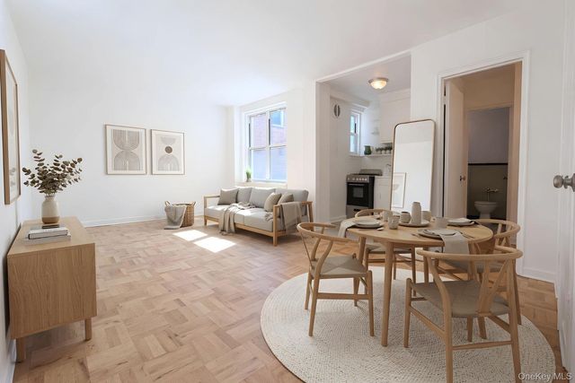30-11 Parsons Boulevard 2T, Flushing, NY 11354