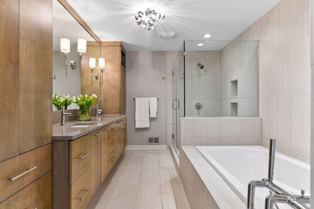3932 W 49th Street, Edina, MN 55424