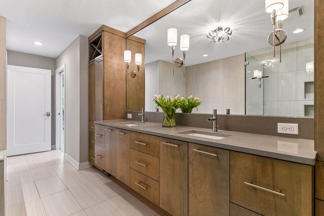 3932 W 49th Street, Edina, MN 55424