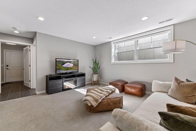 3932 W 49th Street, Edina, MN 55424