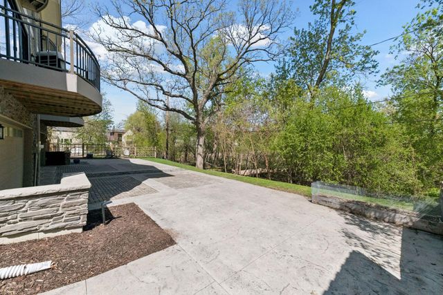 3932 W 49th Street, Edina, MN 55424