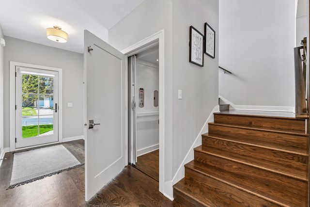 3932 W 49th Street, Edina, MN 55424