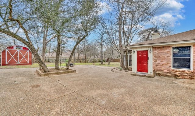 7800 Tallahassee Road, Woodway, TX 76712