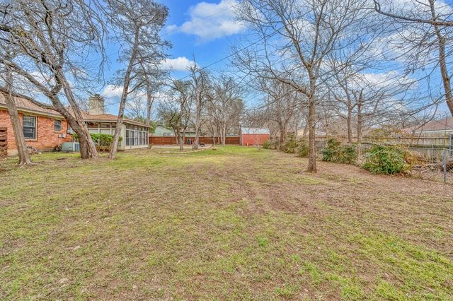 7800 Tallahassee Road, Woodway, TX 76712