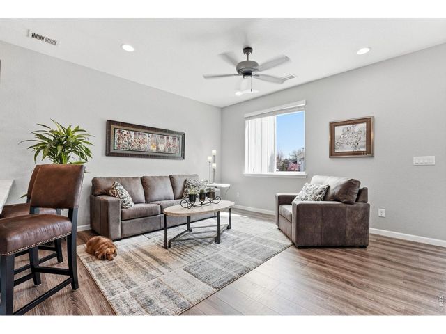 728 Stonebridge Dr, Longmont, CO 80503