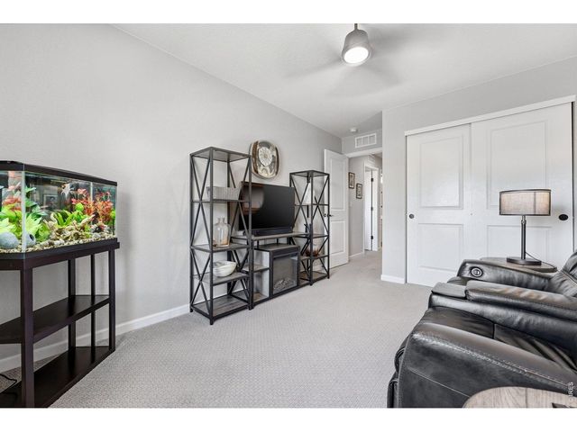 728 Stonebridge Dr, Longmont, CO 80503