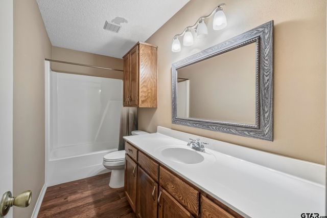 2732 Timberwood Trail, Longview, TX 75605