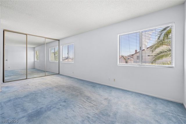6951 Wedgewood Way, Las Vegas, NV 89147