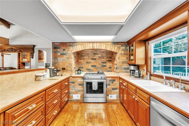 4063 Zugspitz Way, Las Vegas, NV 89124