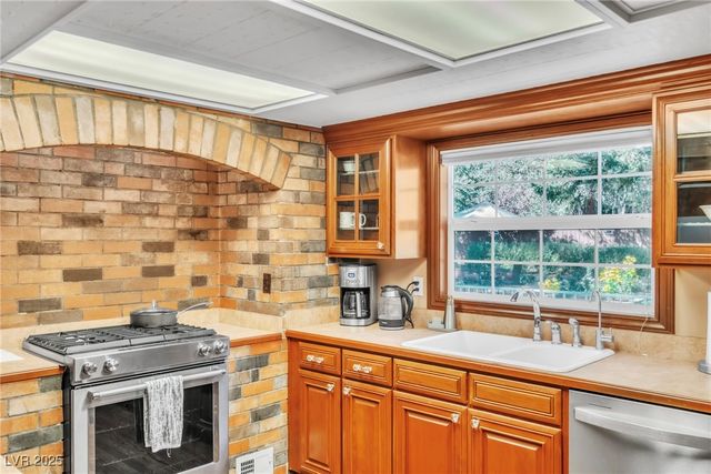 4063 Zugspitz Way, Las Vegas, NV 89124