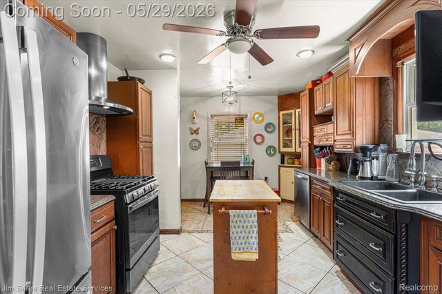 4418 Harvard Road, Detroit, MI 48224
