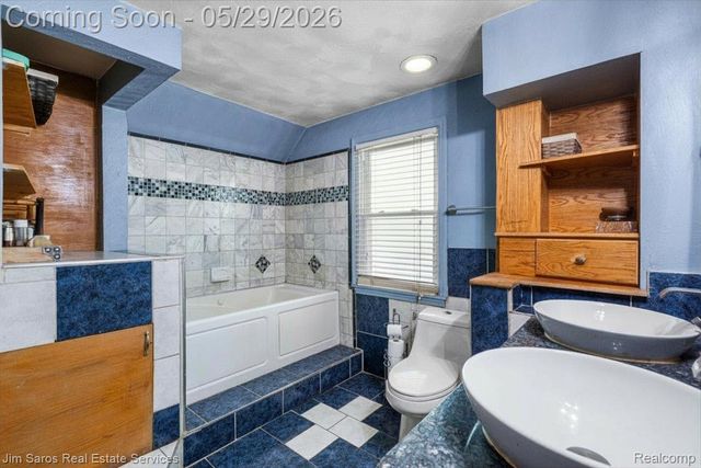 4418 Harvard Road, Detroit, MI 48224