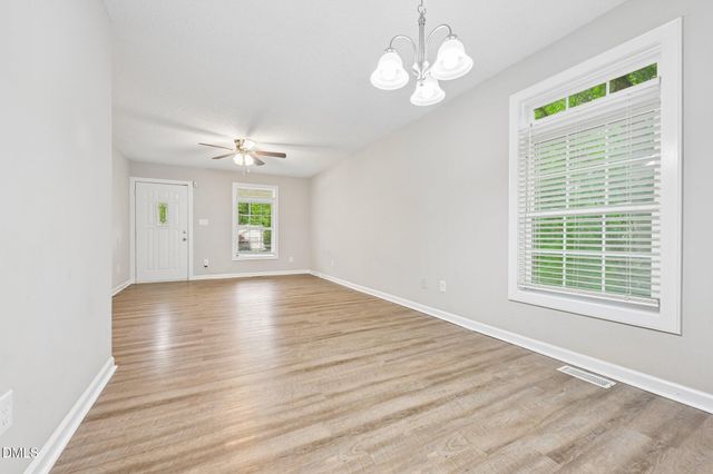 212 Saint James Court, Clayton, NC 27520