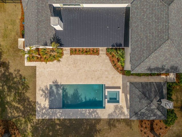 106 Kings Way, St Simons Island, GA 31522