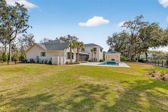 106 Kings Way, St Simons Island, GA 31522