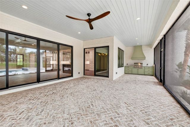 106 Kings Way, St Simons Island, GA 31522