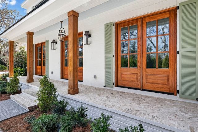 106 Kings Way, St Simons Island, GA 31522