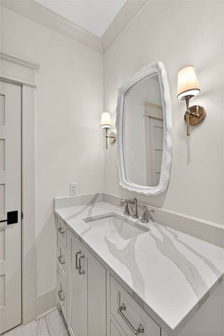 106 Kings Way, St Simons Island, GA 31522