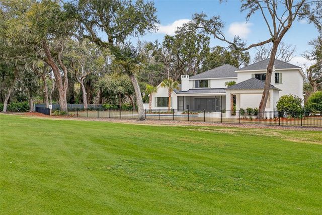 106 Kings Way, St Simons Island, GA 31522