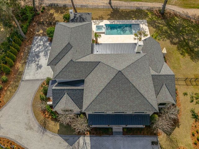 106 Kings Way, St Simons Island, GA 31522