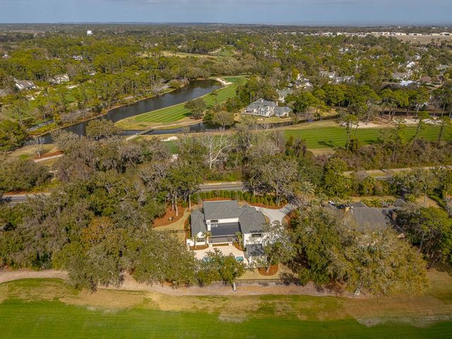 106 Kings Way, St Simons Island, GA 31522