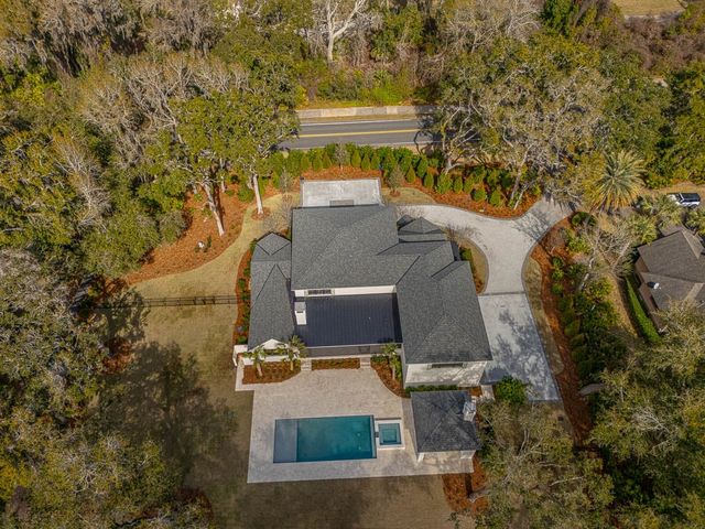 106 Kings Way, St Simons Island, GA 31522