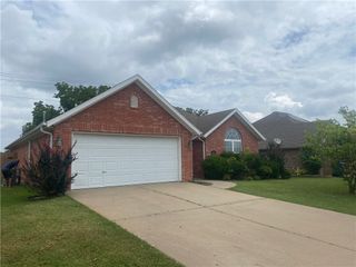 115 W Necessary Drive, Rogers, AR 72758