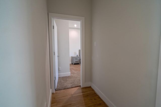 615 Northew Street L, Houston, TX 77091