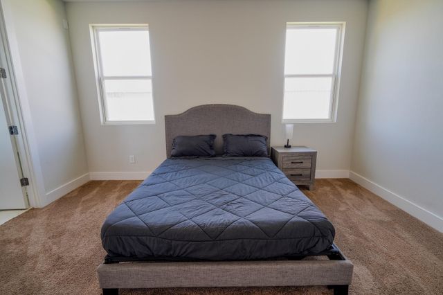 615 Northew Street L, Houston, TX 77091