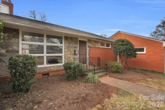 4623 Woodlark Lane, Charlotte, NC 28211