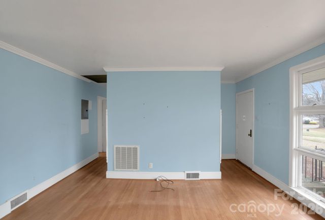 4623 Woodlark Lane, Charlotte, NC 28211