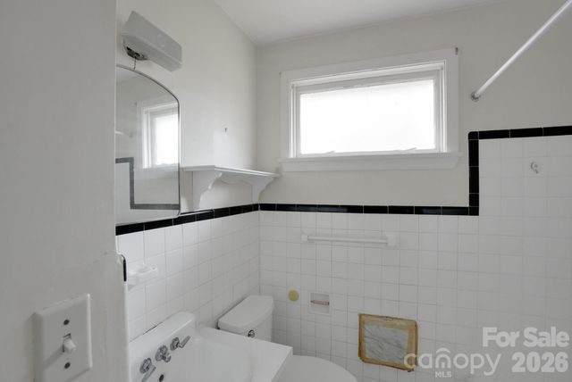 4623 Woodlark Lane, Charlotte, NC 28211