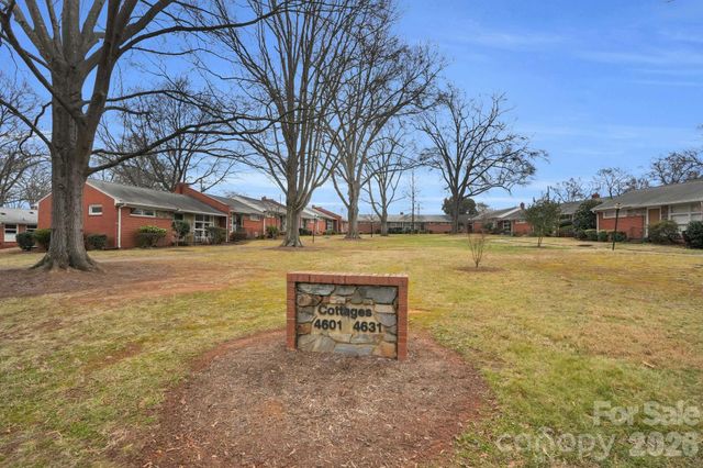 4623 Woodlark Lane, Charlotte, NC 28211